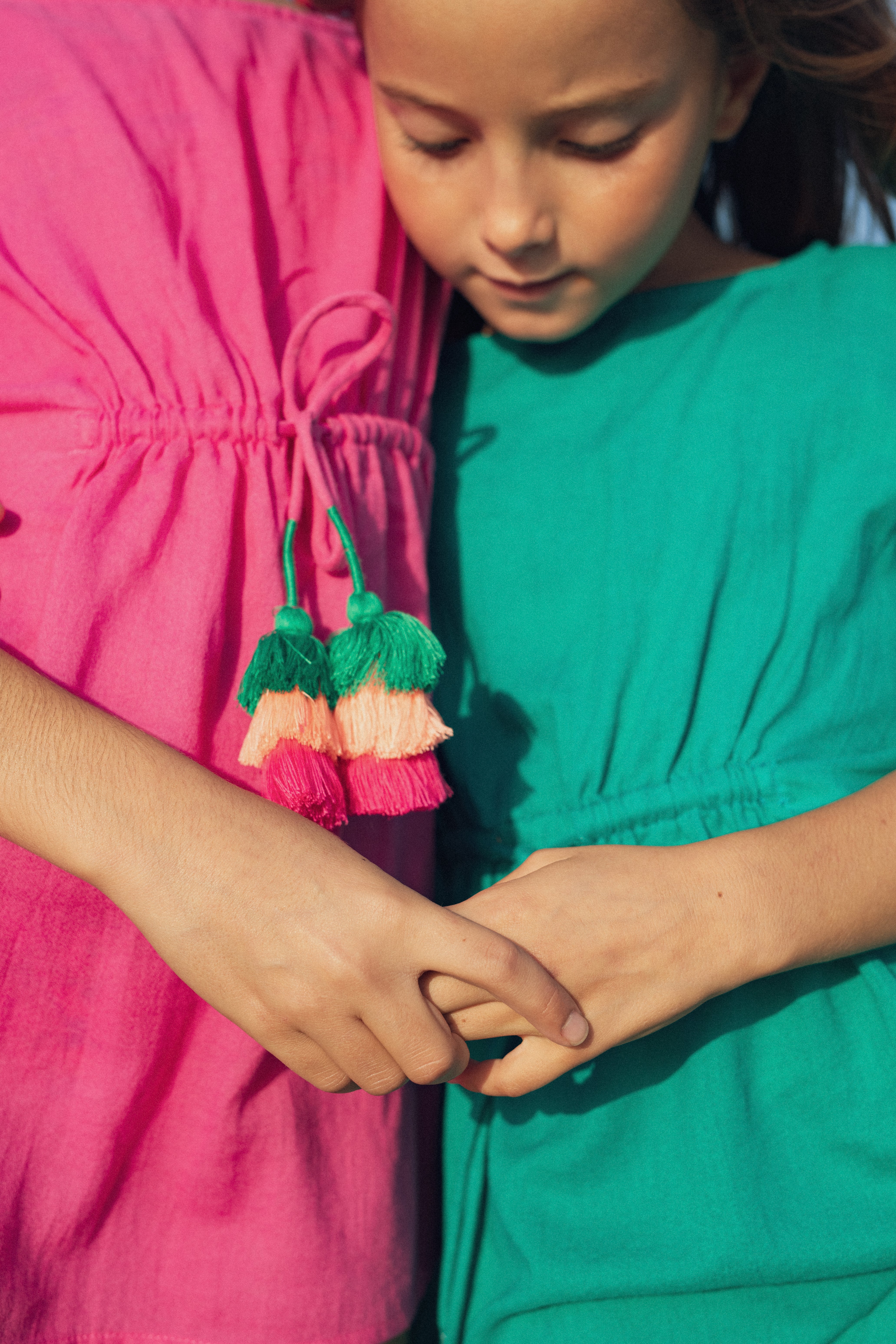 Girls' coverup with tassels, fuchsia | LEA